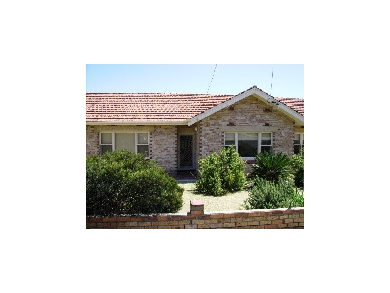 13 Tyrone St, Mccracken SA 5211