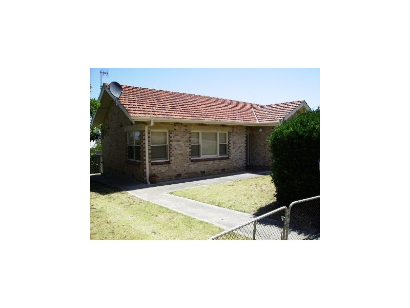 13 Tyrone St, Mccracken SA 5211
