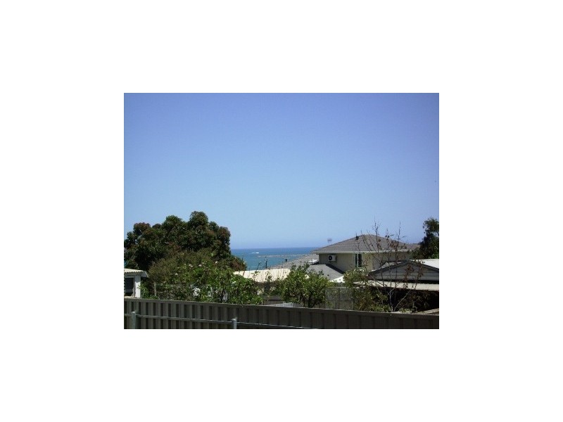 13 Tyrone St, Mccracken SA 5211