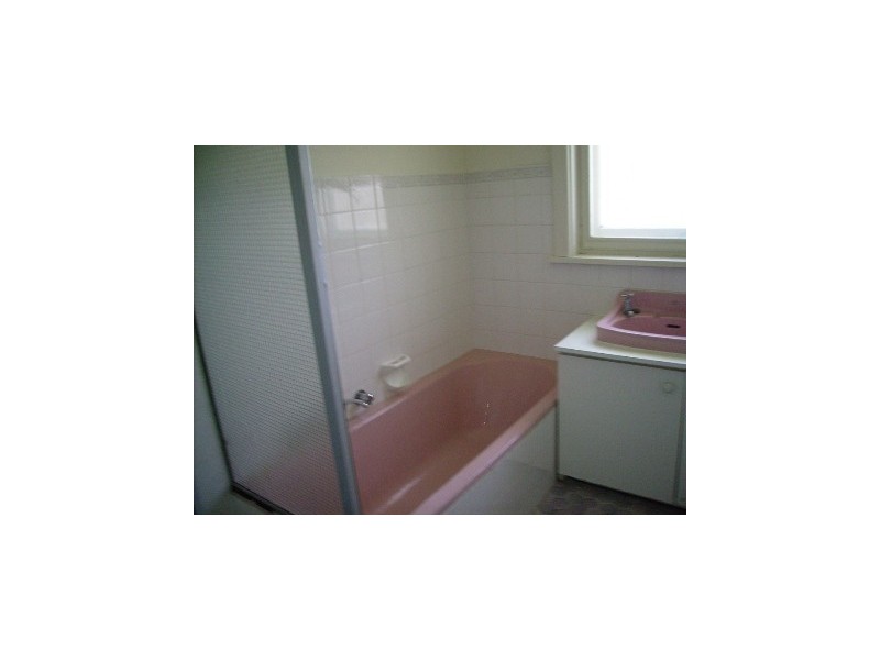 13 Tyrone St, Mccracken SA 5211