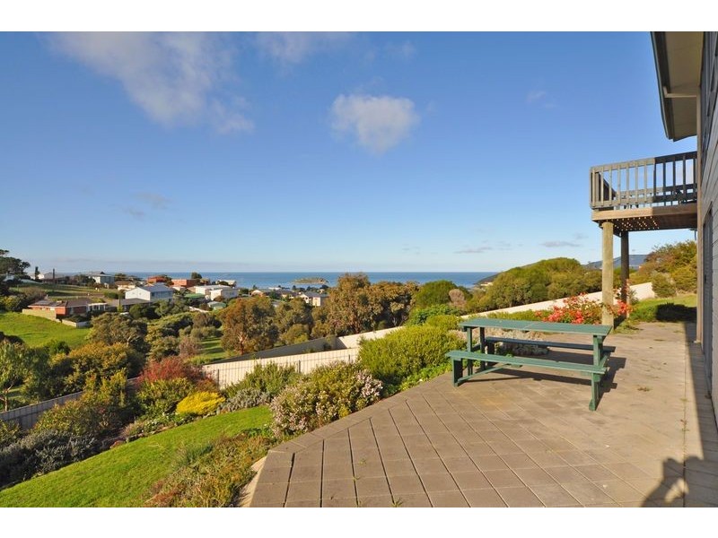 11 Theisenger Ct, Encounter Bay SA 5211