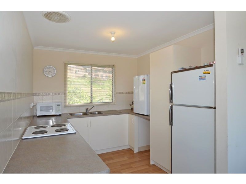 11 Theisenger Ct, Encounter Bay SA 5211