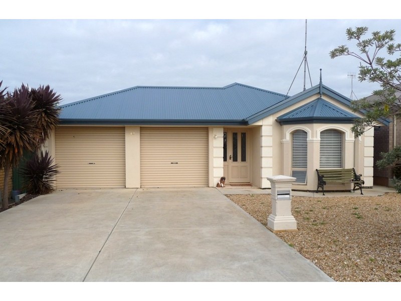 12 Robb St, Encounter Bay SA 5211