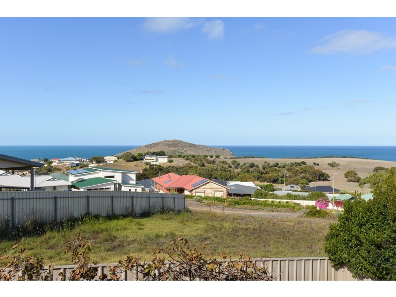 16 Three Gullies Road, Encounter Bay SA 5211