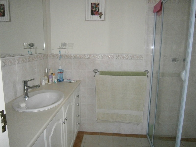2 Cygnet Ct, Encounter Bay SA 5211