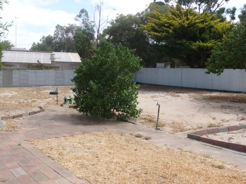 9 Marlborough Ave, Victor Harbor SA 5211