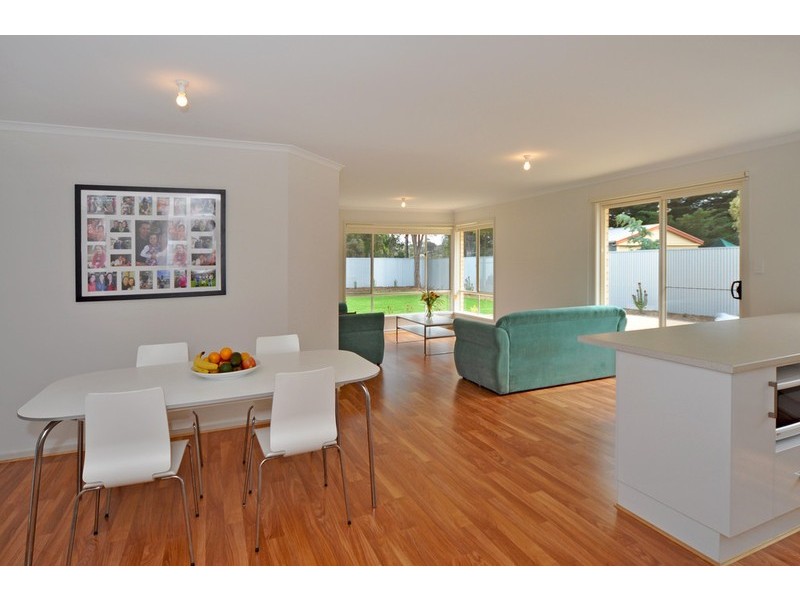 9 Dinan Road, Mccracken SA 5211