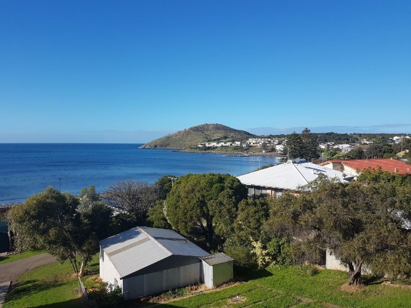 9 Hart Avenue, Encounter Bay SA 5211