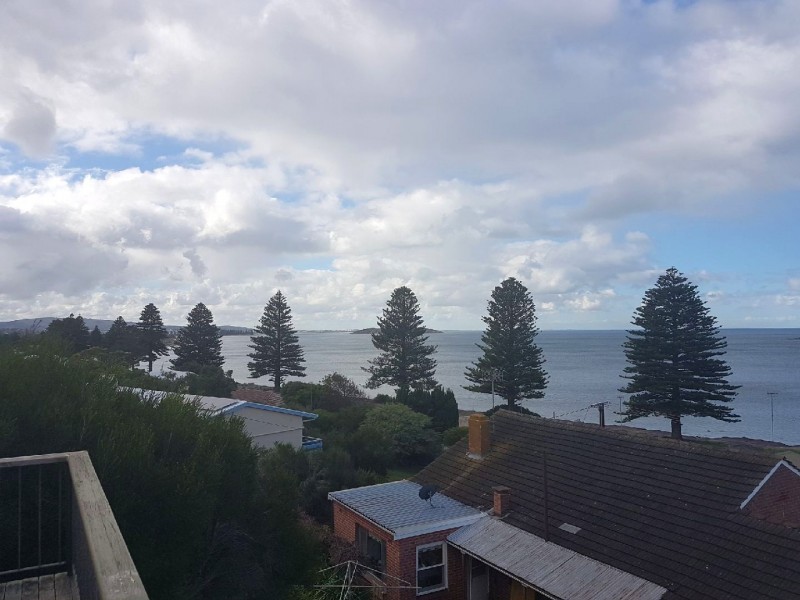 9 Hart Avenue, Encounter Bay SA 5211