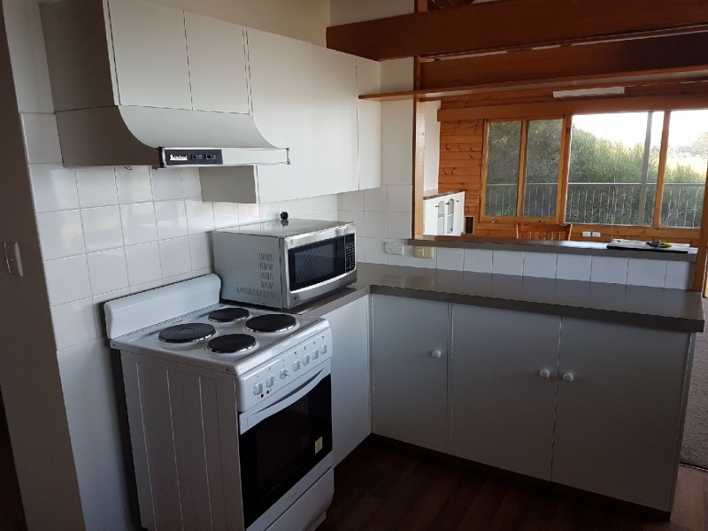 9 Hart Avenue, Encounter Bay SA 5211