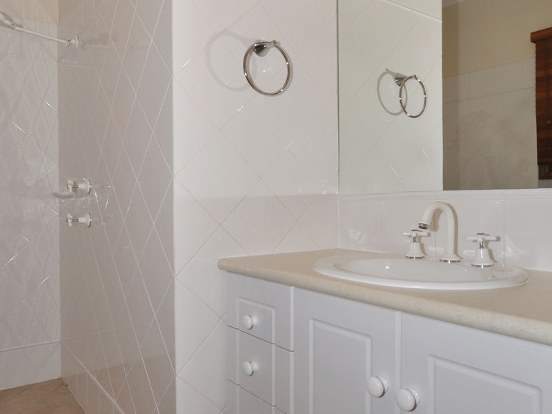 22 Stockridge Rd, Victor Harbor SA 5211