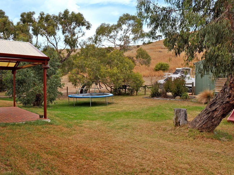 22 Stockridge Rd, Victor Harbor SA 5211