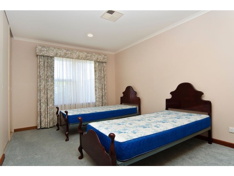 4 Clipper Court, Encounter Bay SA 5211