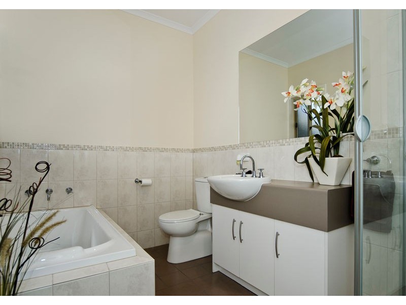 22 Oval Road, Victor Harbor SA 5211