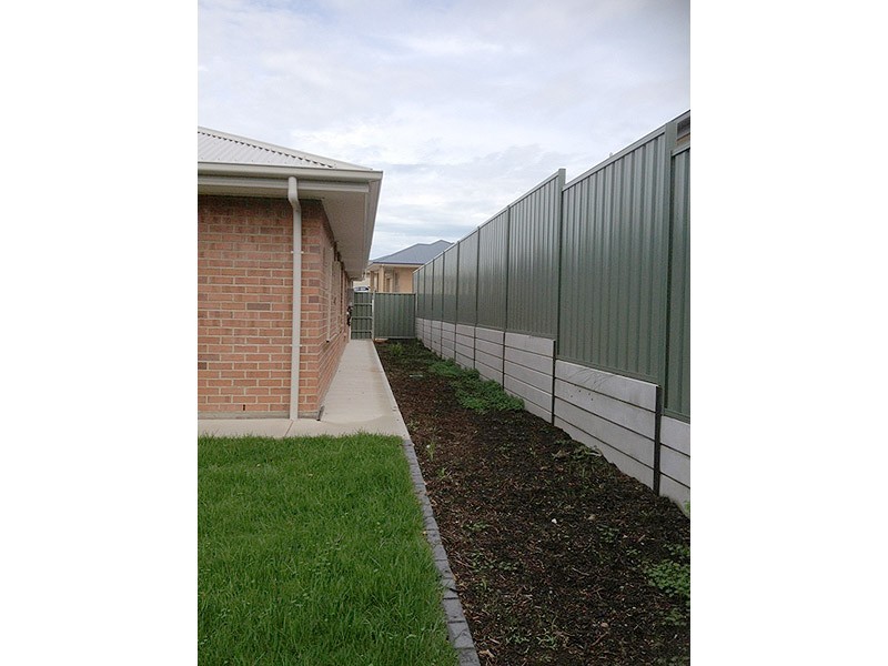 13 Shields Crescent, Encounter Bay SA 5211