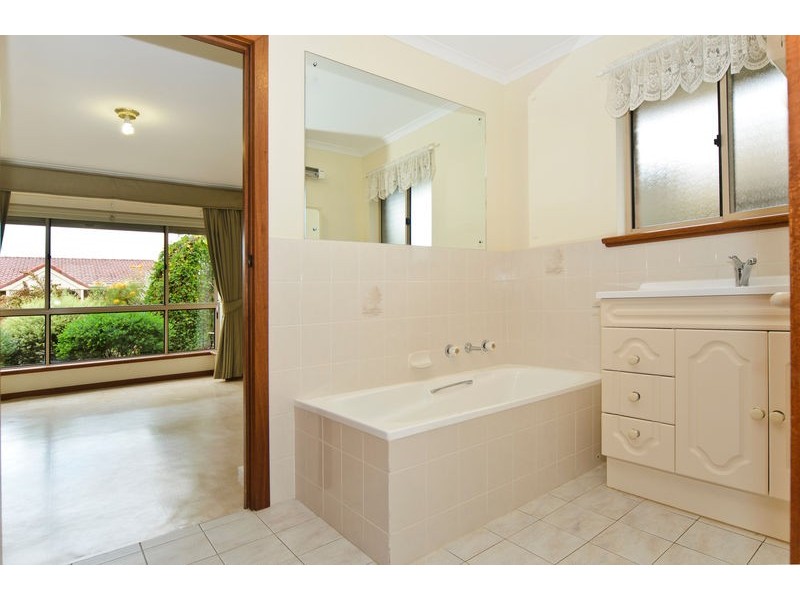 78 Bay Village, Victor Harbor SA 5211