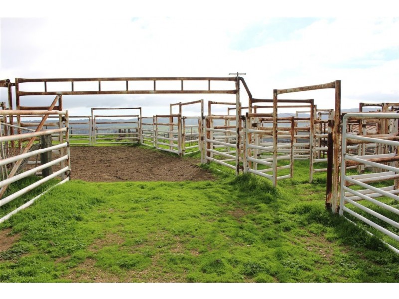 725 Kemmiss Hill Road, Inman Valley SA 5211