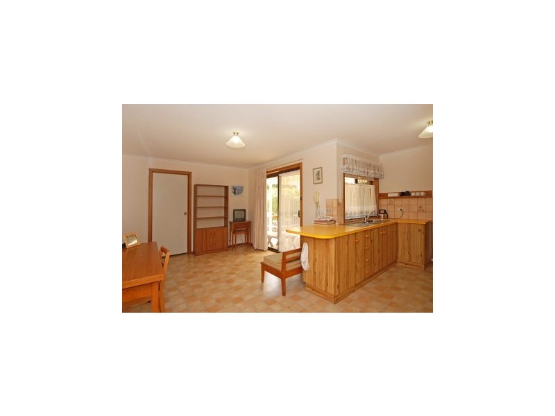 19 Dodson Rd, Encounter Bay SA 5211