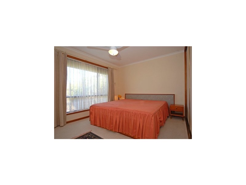 19 Dodson Rd, Encounter Bay SA 5211