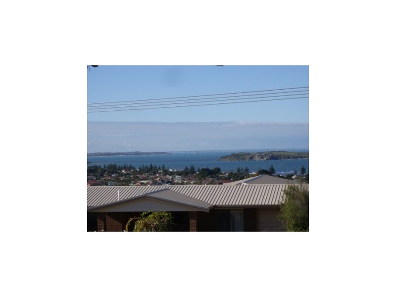 19 Dodson Rd, Encounter Bay SA 5211