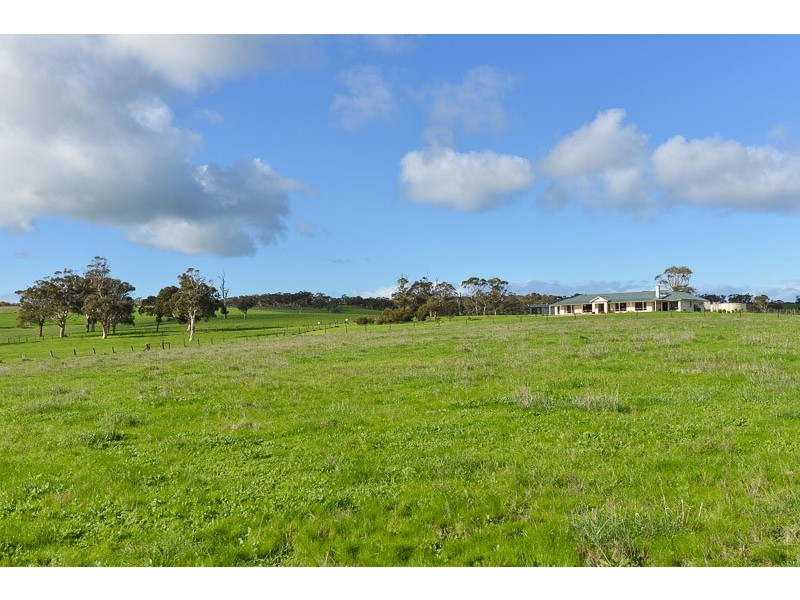 70 Sawpit Gully Road (off of Sawpit Road), Victor Harbor SA 5211