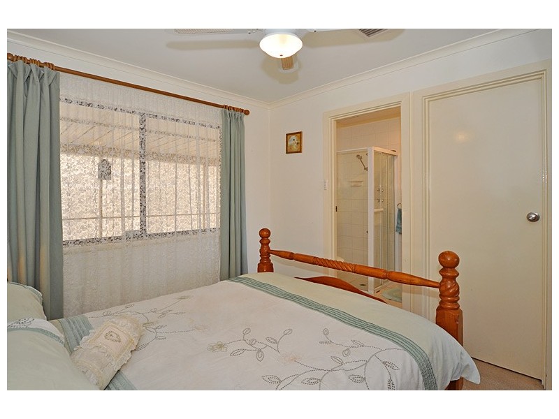 3 River Rd, Victor Harbor SA 5211