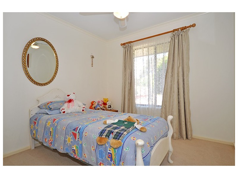 3 River Rd, Victor Harbor SA 5211