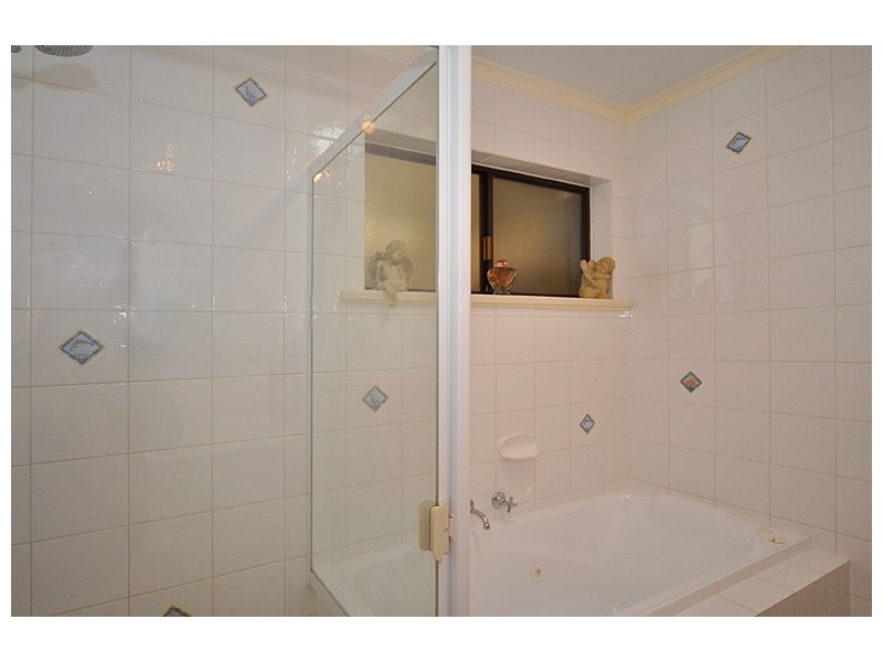 3 River Rd, Victor Harbor SA 5211