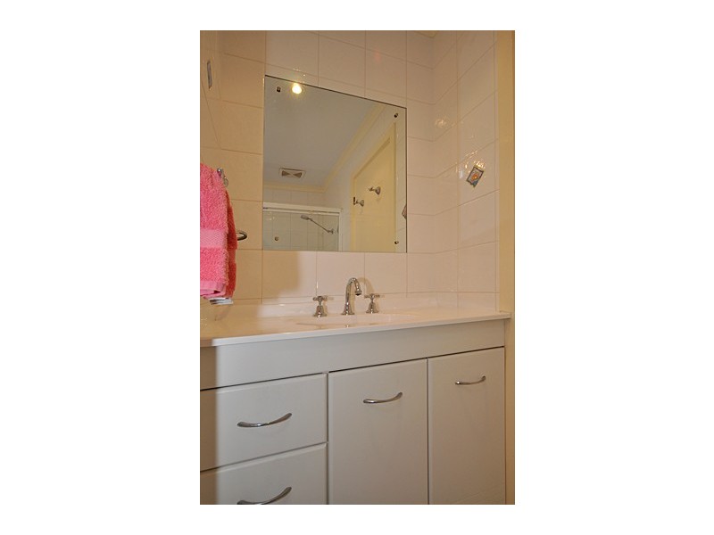 3 River Rd, Victor Harbor SA 5211