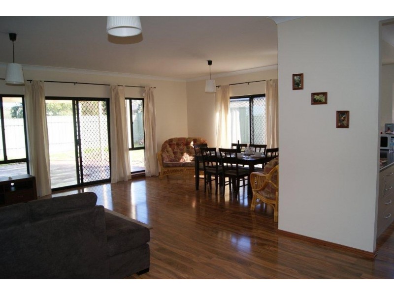 3 Jasmin Dr, Victor Harbor SA 5211