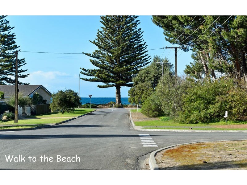 13 Petrel Avenue, Encounter Bay SA 5211