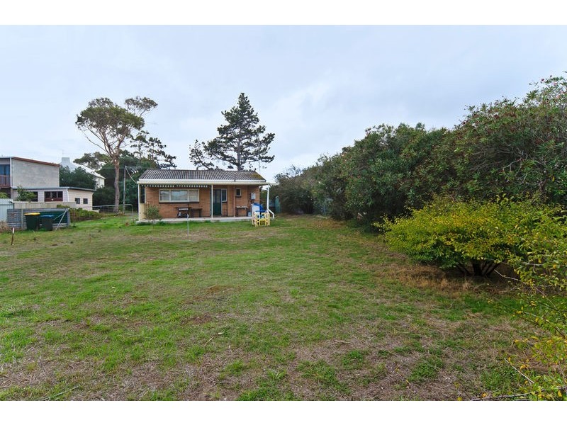 18B Giles Street, Encounter Bay SA 5211