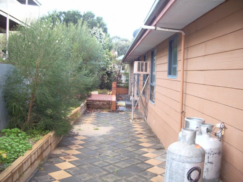 7 Lawson St, Victor Harbor SA 5211