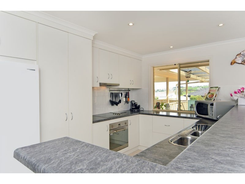3 Tripp Street, Encounter Bay SA 5211