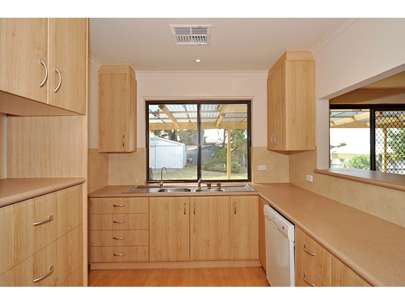 10 Newell Street, Hayborough SA 5211