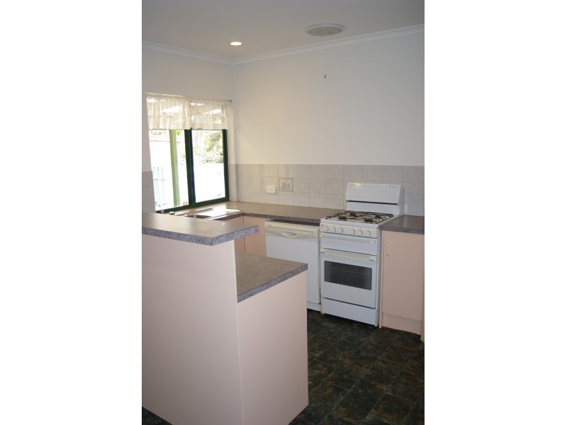 56 Victoria St, Victor Harbor SA 5211