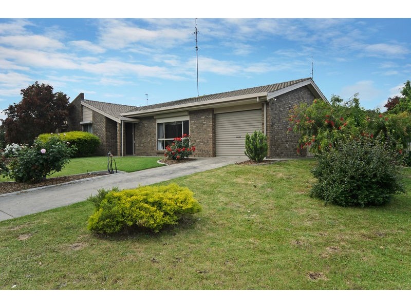 8 Galpin Avenue, Victor Harbor SA 5211