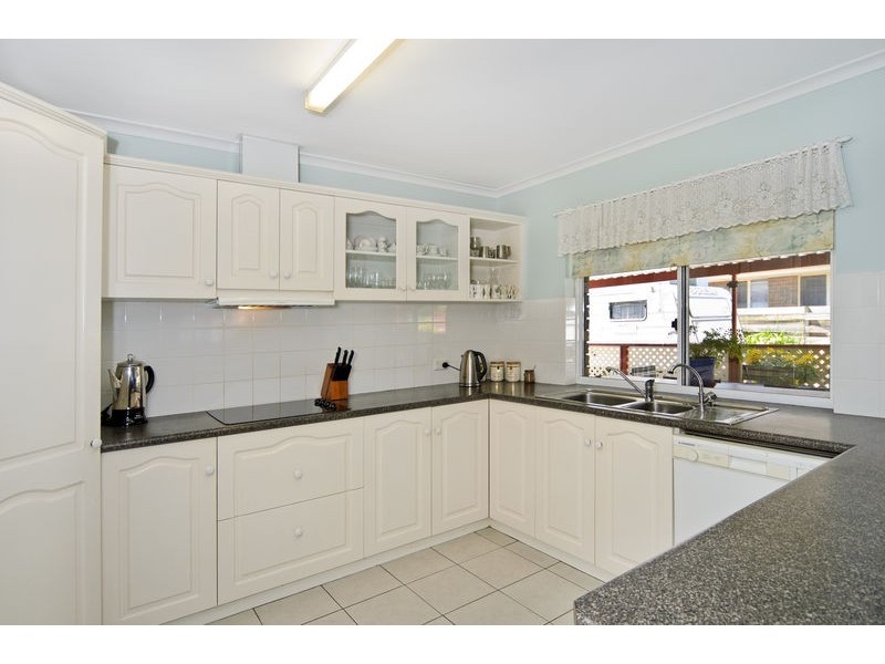 17 Cowan Avenue, Mccracken SA 5211