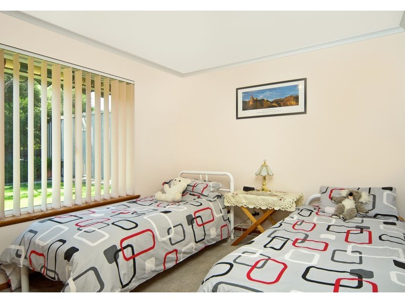 17 Cowan Avenue, Mccracken SA 5211