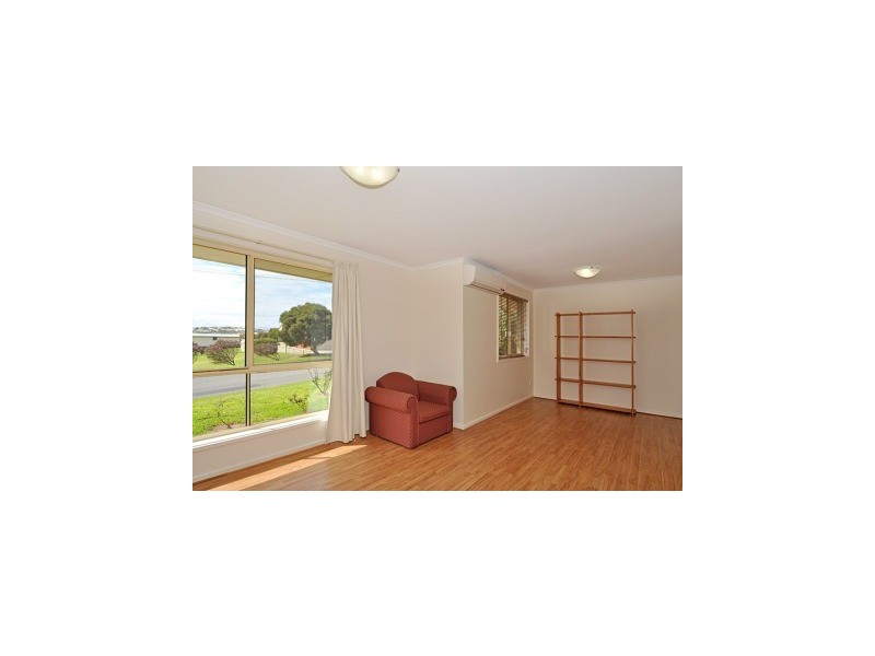 39 Albatross Ave, Hayborough SA 5211