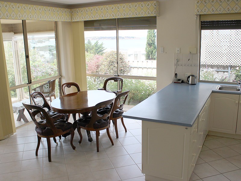 45 Hindmarsh Road, Victor Harbor SA 5211