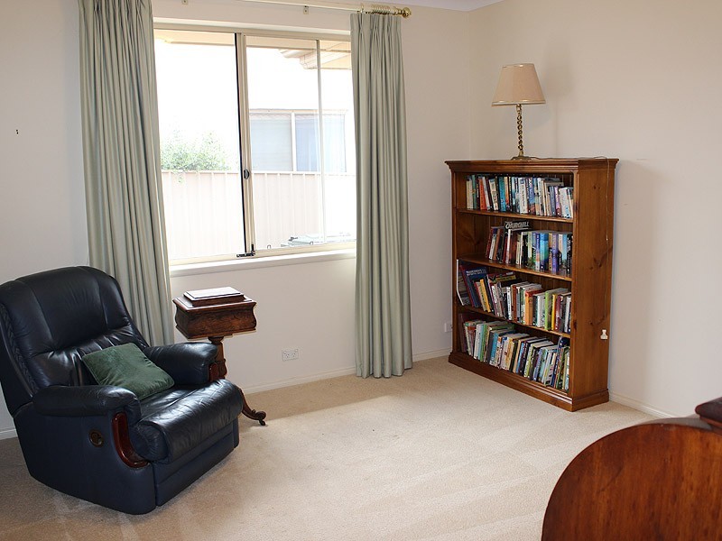 45 Hindmarsh Road, Victor Harbor SA 5211