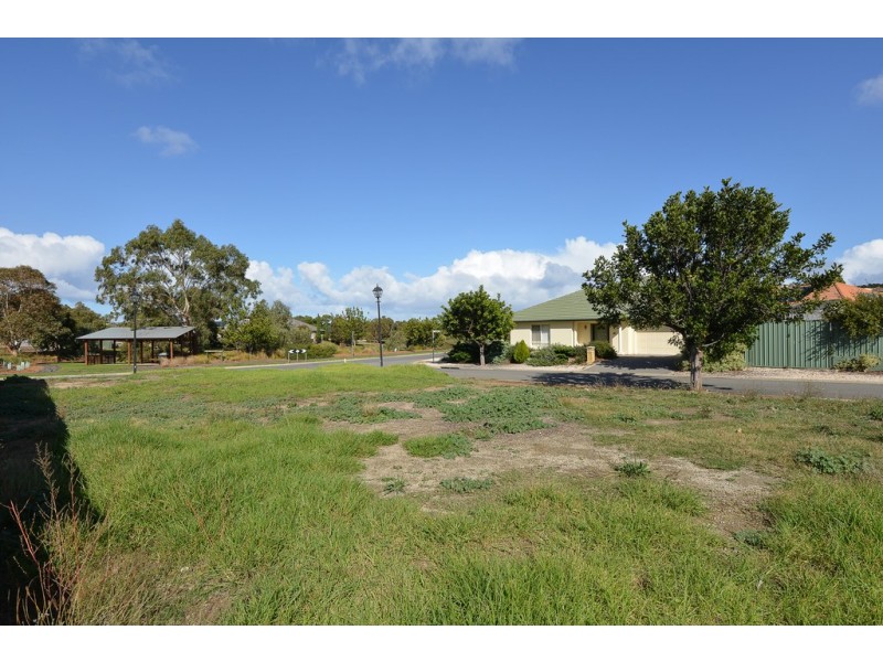 106 Matthew Flinders Drive, Encounter Bay SA 5211