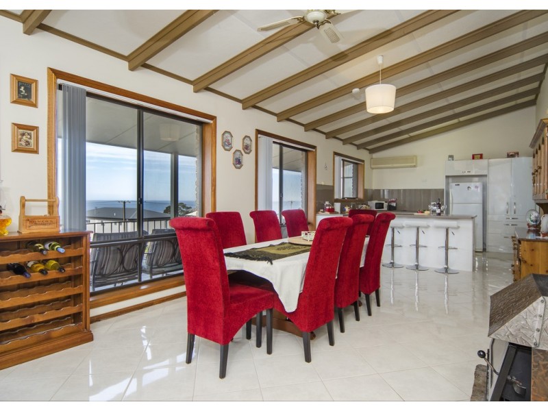 9 Norma Crescent, Encounter Bay SA 5211