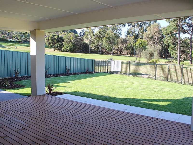 2b Jasmin Drive, Victor Harbor SA 5211