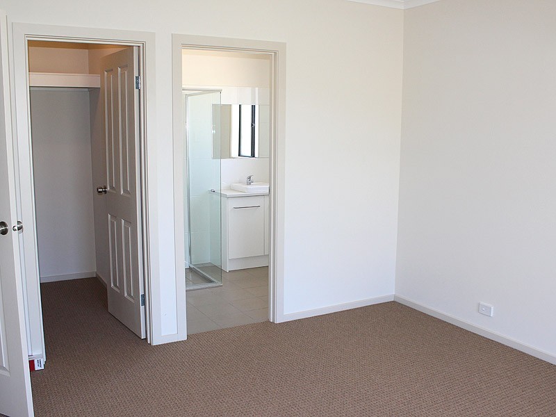 2b Jasmin Drive, Victor Harbor SA 5211