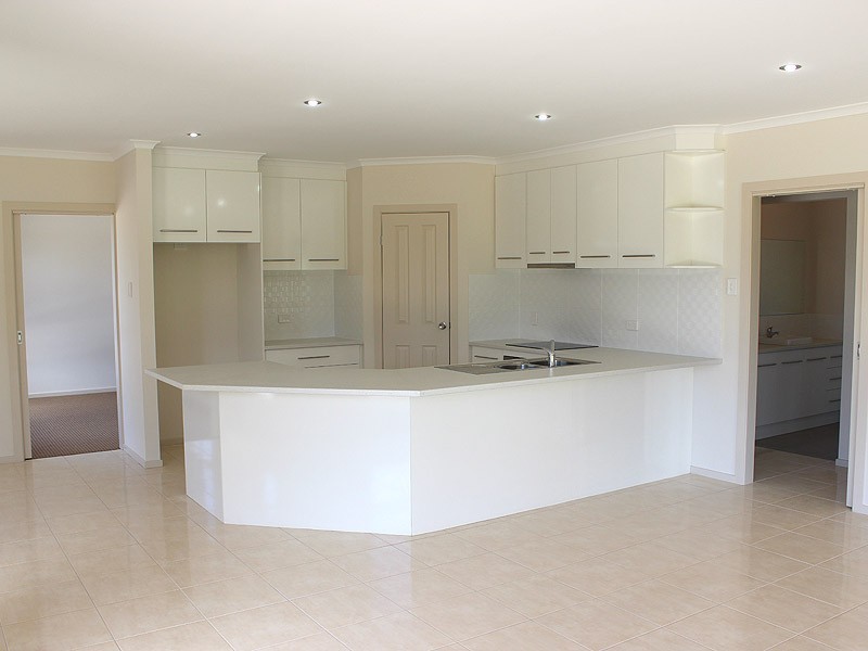 2b Jasmin Drive, Victor Harbor SA 5211