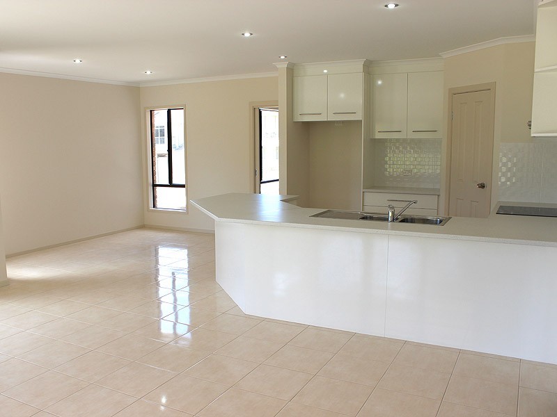 2b Jasmin Drive, Victor Harbor SA 5211