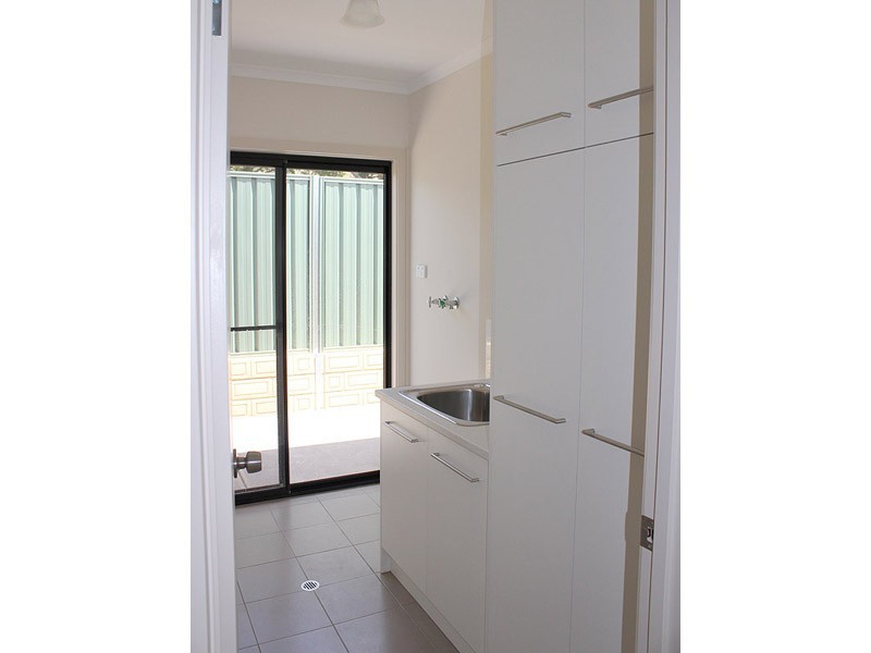 2b Jasmin Drive, Victor Harbor SA 5211