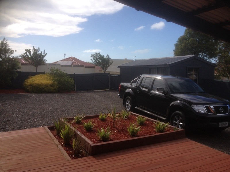 55 Pine Ave, Victor Harbor SA 5211